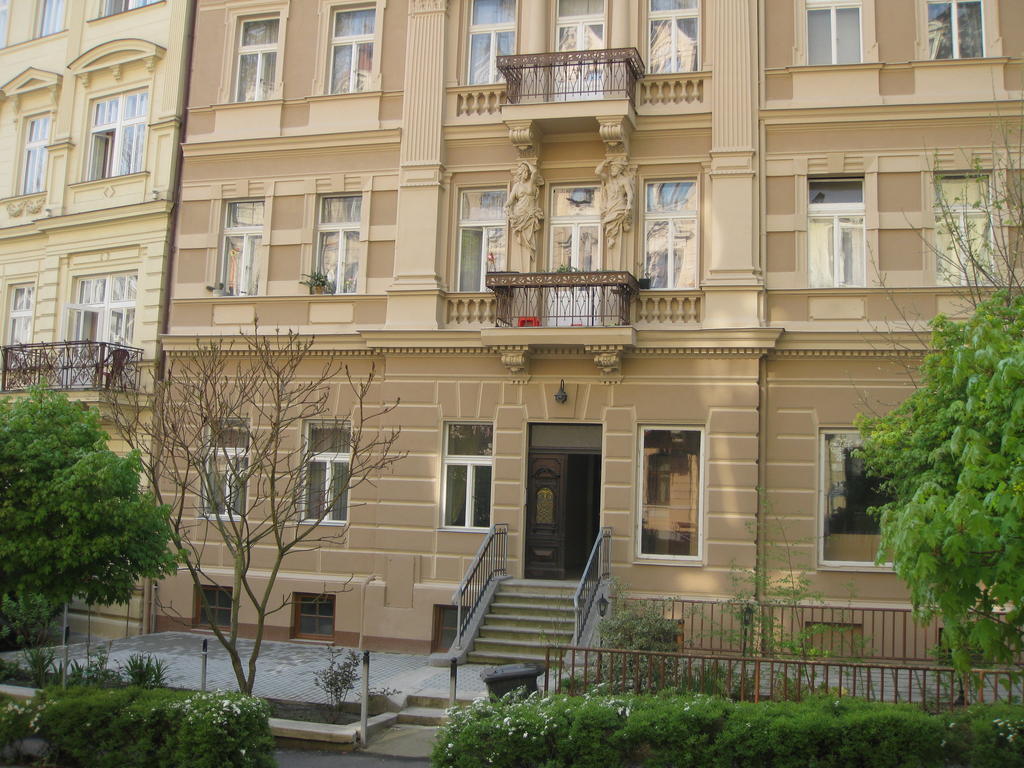 Apartment Sadova Karlovy Vary Exterior foto