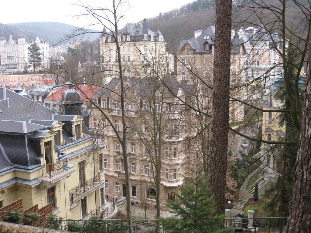 Apartment Sadova Karlovy Vary Exterior foto